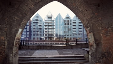 Wizualizacje kompleksu Deo Plaza, który powstaje na północnym cyplu Wyspy Spichrzów w Gdańsku. Wizualizacje kompleksu Deo Plaza, który powstaje na północnym cyplu Wyspy Spichrzów w Gdańsku