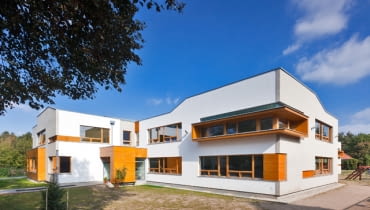 Szkoła w Podkowie Leśnej Szkoła w Podkowie Leśnej