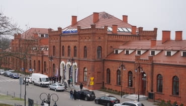 Dworzec kolejowy w Skierniewicach Dworzec kolejowy w Skierniewicach