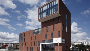 Ratusz i Centrum Administracyjno-Usługowe w Siechnicach