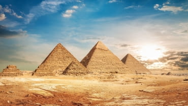 Piramidy w Gizie