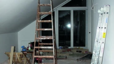 Deweloperzy wyposażają domy w instalację alarmową, ale często jest ona niewystarczająca system alarmowy, instalacja alarmowa