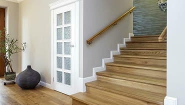 Schody betonowe wykończone drewnem schody wewnętrzne