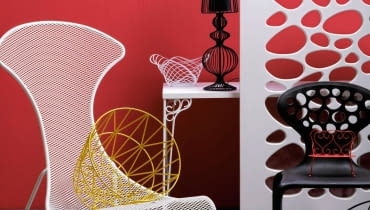 OD LEWEJ: 1. Lampa wisząca 299 zł IKEA 2. Lampa stołowa 649 zł 9design 3. Panel dekoracyjny, 90 x 70 cm 356 zł Proform 4. Krzesło 399 zł IKEA 5. Patera 281 zł Fabryka Form 6. Biurko 199 zł IKEA 7. Kosz 259 zł Scandinavian Living 8. Ławeczka dla lalek 79 zł, Scandinavian Living 9. Krzesło 179 zł D2 10. Kosz 309 zł Scandinavian Living 11. Taca 29,99 zł IKEA 12. Wieszak w kształcie motyla 89 zł pt, 14.05.2015 Warszawa , Dekoracje azury , stylizacja Joanna Plachecka , Cztery Katy . Fot. Agata Jakubowska / Agencja Gazeta SLOWA KLUCZOWE: DEKORACJE WNETRZA