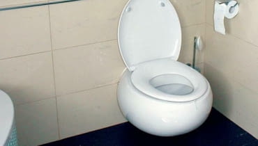 Gres polerowany wymaga szczególnej uwagi zarówno podczas montażu, jak i późniejszego użytkowania gres polerowany, łazienka