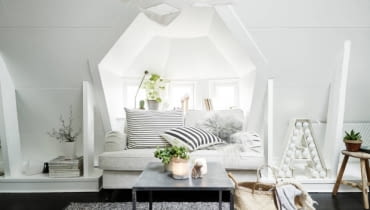 kawalerka, małe mieszkanie, mieszkanie na poddaszu, skandynawski styl