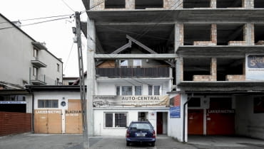 12.10.2017 Krakow , ul . Centralna . Samowola budowlana Fot. Jakub Wlodek / Agencja Gazeta SLOWA KLUCZOWE: samowola budowlana archiszopa centralnej krakowie