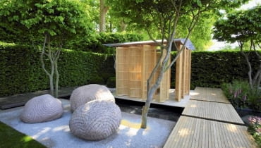 25.05.2011 LONDYN CHELSEA FLOWER SHOW NA ZDJECIU OGROD POKAZOWY ALEJKA , SCIEZKA , OCZKO WODNE DLA CZASOPISMA FOT. ARKADIUSZ SCICHOCKI / AGENCJA GAZETA SLOWA KLUCZOWE: OGROD