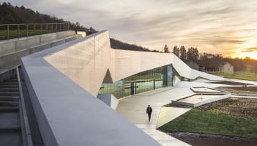 Nowe Muzeum Lascaux, projekt: Snohetta we współpracy z SRA Architects Nowe Muzeum Lascaux, projekt: Snohetta we współpracy z SRA Architects