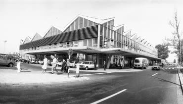 Dawny terminal na Okęciu okęcie - fot. Siemaszko Zbyszko Dawny terminal na Okęciu okęcie - fot. Siemaszko Zbyszko