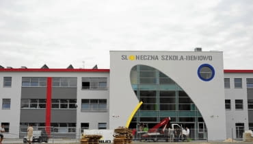 Nowa podstawówka na Bemowie przy ul. Zachodzącego Słońca 25 01.08.2014 Warszawa , Ulica Zachodzacego Slonca 25 . Szkola podstawowa numer 357 . Fot. Adam Stepien / Agencja Gazeta SLOWA KLUCZOWE: budowa szkola podstawowa podstawowka 357 zachodzacego slonca 25 bemowo