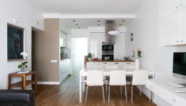 Minimalistyczne wnętrza na Żoliborzu Minimalistyczne wnętrza na Żoliborzu