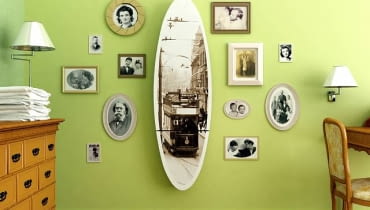 Projektowanie wnętrz. Projekt 1. Na froncie schowka można nakleić powiększoną fotografię, fragment plakatu lub fototapety - po zamknięciu będzie wyglądał jak jeden z elementów domowej galerii. Projektowanie wnętrz. Projekt 1. Na froncie schowka można nakleić powiększoną fotografię, fragment plakatu lub fototapety - po zamknięciu będzie wyglądał jak jeden z elementów domowej galerii.