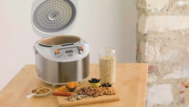 HD 3037, poj. 5 l, moc 980 W, 12?programów, 399?zł, Philips