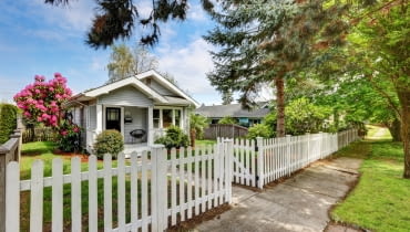 Z jakiego materiału wykonać ogrodzenie? Z jakiego materiału wykonać ogrodzenie?