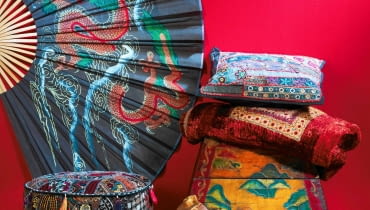 28.05.2013 , WNETRZA , WZORNICTWO , TEMAT ORIENT , CZTERY KATY , STYLIZACJA BEATA DRZEWOZOWSKA . FOT. MICHAL MUTOR SLOWA KLUCZOWE: WNETRZA