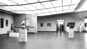 Przestrzeń ekspozycyjna na I piętrze Miejskiego Pawilonu Wystawowego w Krakowie, lata 60. XX wieku