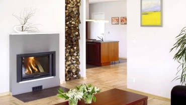 Kominek z przeszklonym wkładem - szyba będzie się brudzić nawet, jeśli pokrywa ją specjalna powłoka PONOWNA PUBLIKACJA ZA ZGODA WLASCICIELI !!!!!!