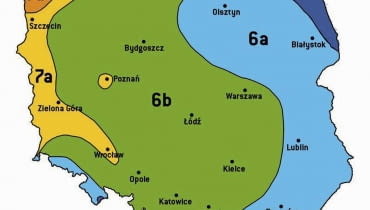 STREFY MROZOODPORNOŚCI NA OBSZARZE POLSKI. Najostrzejsze zimy występują w Polsce północno-wschodniej i wschodniej. Tam sadzimy rośliny najodporniejsze STREFY MROZOODPORNOŚCI NA OBSZARZE POLSKI. Najostrzejsze zimy występują w Polsce północno-wschodniej i wschodniej. Tam sadzimy rośliny najodporniejsze