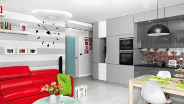 W kuchni maki, w sypialni Nowy Jork. To nie&#8200;wszystko&#8200;- każde pomieszczenie w&#8200;mieszkaniu Asi i&#8200;Krystiana zdobi fototapeta, która na równi z akcentami mocnych barw rozbija monotonię wszechobecnej tu bieli. Zobaczcie zresztą sami. <BR /> MIESZKANIE. Kuchenna zabudowa ma&#8200;aż&#8200;5,2&#8200;metra długości. Aby urozmaicić tak dużą płaszczyznę, zróżnicowano kolory frontów z&#8200;płyty MDF - wybrano dwa&#8200; odcienie szarości i biel. Barwy zabudowy powtarzają się na pomalowanej w pasy ścianie w części dziennej.