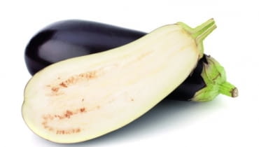 Bakłażan (Solanum melongena) może stać się baza dla wielu apetycznych potraw. Bakłażan (Solanum melongena) może stać się baza dla wielu apetycznych potraw.