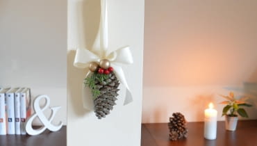 Ozdoba świąteczna z szyszki