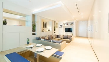 Mieszkanie "Yo! Home" zaprojektował Simon Woodroffe.