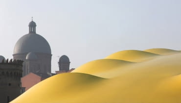 Enzo Ferrari Museum we włoskiej Modenie zaprojektowane przez Jana Kaplicky i pracownię Future Systems