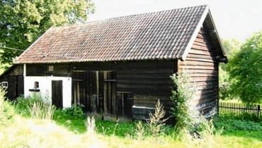 Adaptacja części budynku gospodarczego na mieszkalny jest traktowana jak budowa i wymaga pozwolenia <Digimax S500 / Kenox S500 / Digimax Cyber 530>