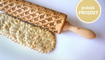 Wałek do ciasta projektu Zuzy Kozerskiej. Wzór: koty. wałek do ciasta, valek, wałek ze wzorkami, wzorki na cieście, jak dekorować ciasto, polski projekt, polski design