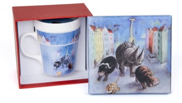 <B> Nasze stylistki wcieliły się w rolę św. Mikołaja i wyszukały w sklepach przedmioty w różnych przedziałach cenowych. Mamy nadzieję, że wśród tych propozycji znajdziecie coś dla bliskich wam osób i... dla domu. </B><BR /> PREZENTY: Kubek Miasto Nosorożec, w opakowaniu prezentowym, cena: 29,99 zł, empik.com <B> Nasze stylistki wcieliły się w rolę św. Mikołaja i wyszukały w sklepach przedmioty w różnych przedziałach cenowych. Mamy nadzieję, że wśród tych propozycji znajdziecie coś dla bliskich wam osób i... dla domu. </B><BR /> PREZENTY: Kubek Miasto Nosorożec, w opakowaniu prezentowym, cena: 29,99 zł, empik.com