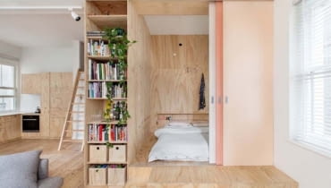 Jasne mieszkanie dla rodziny - 75 m kw. Proj. Clare Cousins Architects mieszkanie dla rodziny, nowoczesne mieszkanie, sklejka w mieszkaniu, jak urządzić mieszkanie