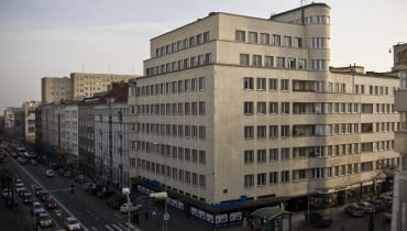 „Bankowiec” Zespół Mieszkaniowy BGK, ul. 3 Maja 27/31 Gdynia. Zbudowany w latach 1935-1939 .