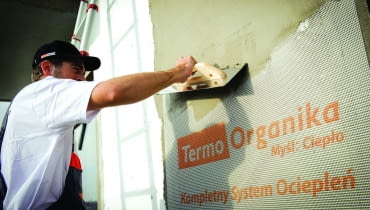 Systemowe ocieplenie elewacji powinno być wykonywane w określonych warunkach; tylko wtedy wszystkie warstwy uzyskają odpowiednie parametry system ociepleń