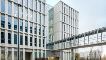 Biurowiec Bobrowiecka 8 według projektu JEMS Architekci Biurowiec Bobrowiecka 8 według projektu JEMS Architekci