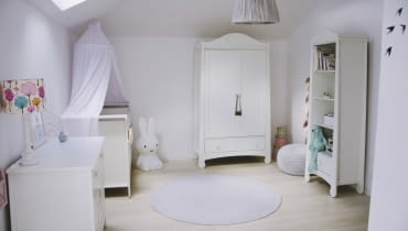 Śnieżnobiały pokój dla dziewczynki Śnieżnobiały pokój dla dziewczynki