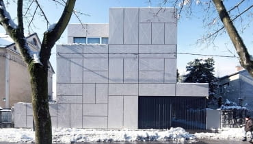 Willa Crisss Cross w Lublanie. Proj. OFIS Arhitekti