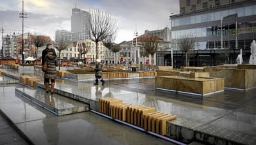 Plac Kwiatowy na rynku w Katowicach 1.04.2015 Katowice . Rynek po remoncie . Fot. Grzegorz Celejewski / Agencja Gazeta