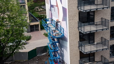 Mural na Stalowej 39 autorstwa Daniela „Chazme” Kalińskiego Mural na Stalowej 39 autorstwa Daniela „Chazme” Kalińskiego