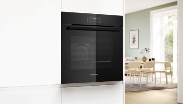 Nowy piekarnik Bosch Serie 2 z systemem pirolitycznego czyszczenia Nowy piekarnik Bosch Serie 2 z systemem pirolitycznego czyszczenia