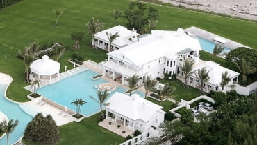 Bajkowe królestwo gwiazdy muzycznej Celine Dion znajduje sie na Jupiter Island na Florydzie. Posiadłość kosztowała 20 milionów dolarów. makabryła, willa, nietypowe, usa
