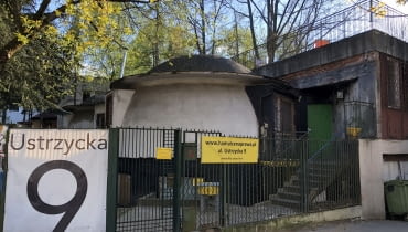 Kopulaki w Warszawie. Domy na Ustrzyckiej wyglądają jak wioska Smerfów Kopulaki w Warszawie. Domy na Ustrzyckiej wyglądają jak wioska Smerfów
