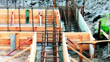 Do przygotowania zarówno chudego betonu, jak i piasku stabilizowanego cementem należy użyć wyłącznie spoiwa dobrej jakości.