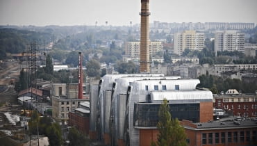 Odnowiona elektrociepłownia EC1 w Łodzi 12.09.2013 Lodz , Widok na budowe podziemnego dworca kolejowego Lodz Fabryczna oraz Nowe Centrum Lodzi i EC1 . Fot. Tomasz Stanczak / Agencja Gazeta
