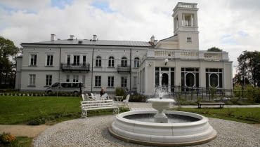 Pałac w Sannikach 10.09.2014 Sanniki. Europejskie Centrum Artystyczne im. Fryderyka Chopina - wkrótce otwarcie. Fot. Tomasz Niesłuchowski / Agencja Gazeta