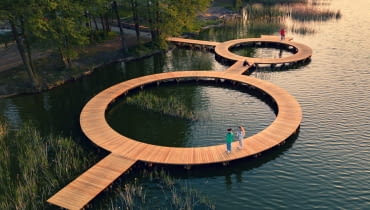 Pomost na Jeziorze Słupeckim projektu Pawła Grobelnego Pomost na Jeziorze Słupeckim projektu Pawła Grobelnego