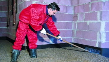 Ocieplanie keramzytem luzem. keramzyt