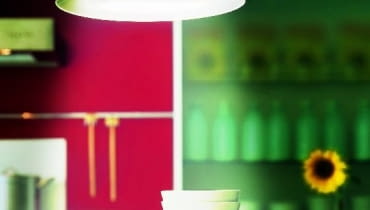 Używanie tradycyjnych żarówek jest niekorzystne finansowo nie tylko dla pojedynczego odbiorcy, ale również dla całej gospodarki państwa żarówka,oświetlenie,światło