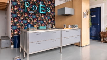 Klimatyczne mieszkanie z kolorowymi akcentami