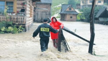 Kiedy wylewa rzeka, właściciele domów są bezradni
